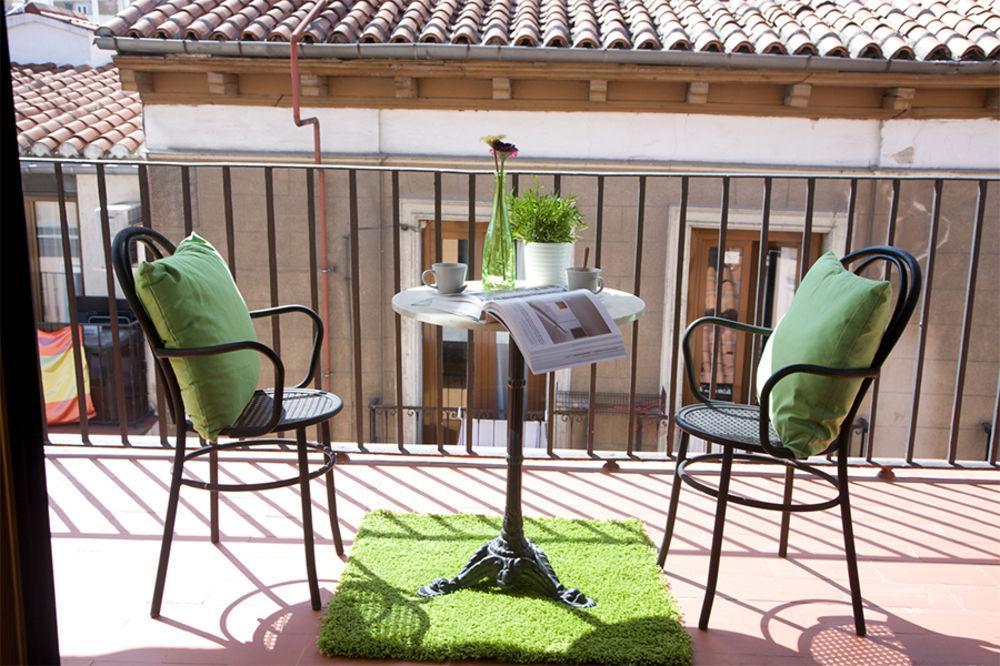 Apartamentos Por Temporada En Puerta Del Sol Мадрид Екстер'єр фото
