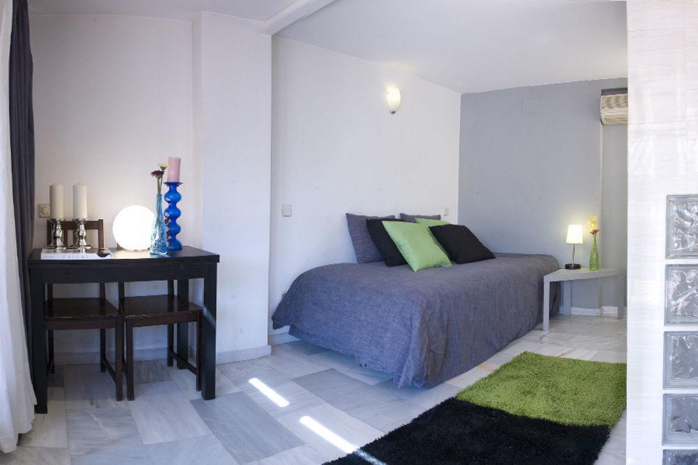 Apartamentos Por Temporada En Puerta Del Sol Мадрид Екстер'єр фото