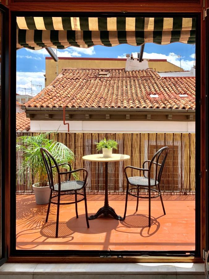 Apartamentos Por Temporada En Puerta Del Sol Мадрид Екстер'єр фото