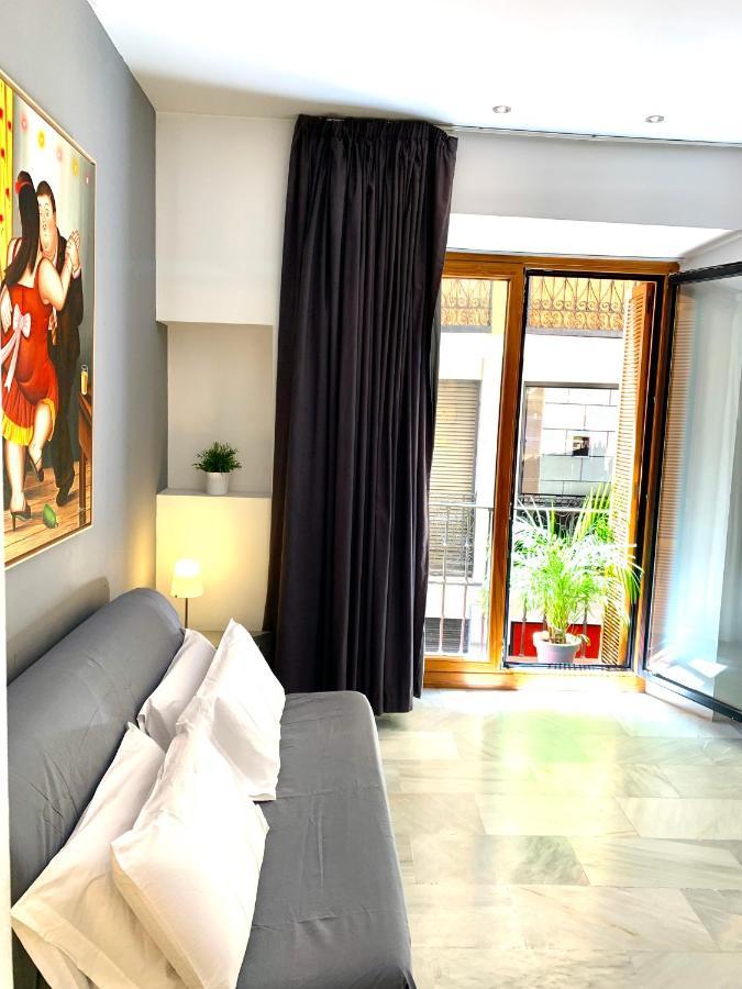 Apartamentos Por Temporada En Puerta Del Sol Мадрид Екстер'єр фото