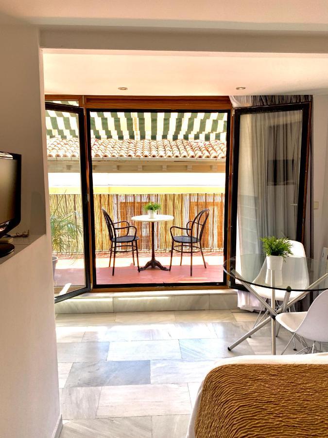 Apartamentos Por Temporada En Puerta Del Sol Мадрид Екстер'єр фото