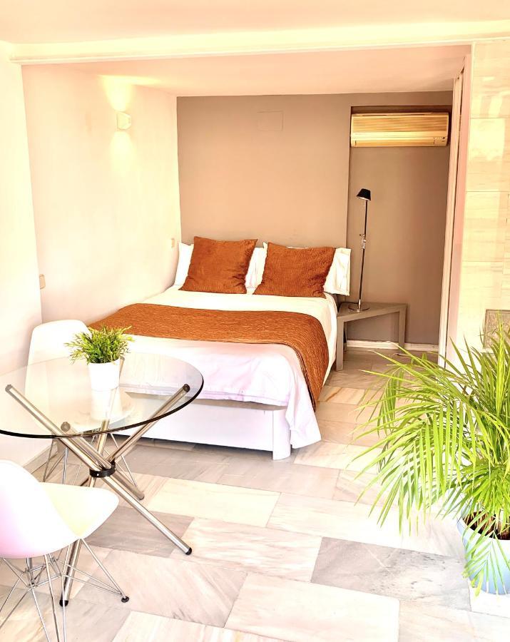 Apartamentos Por Temporada En Puerta Del Sol Мадрид Екстер'єр фото